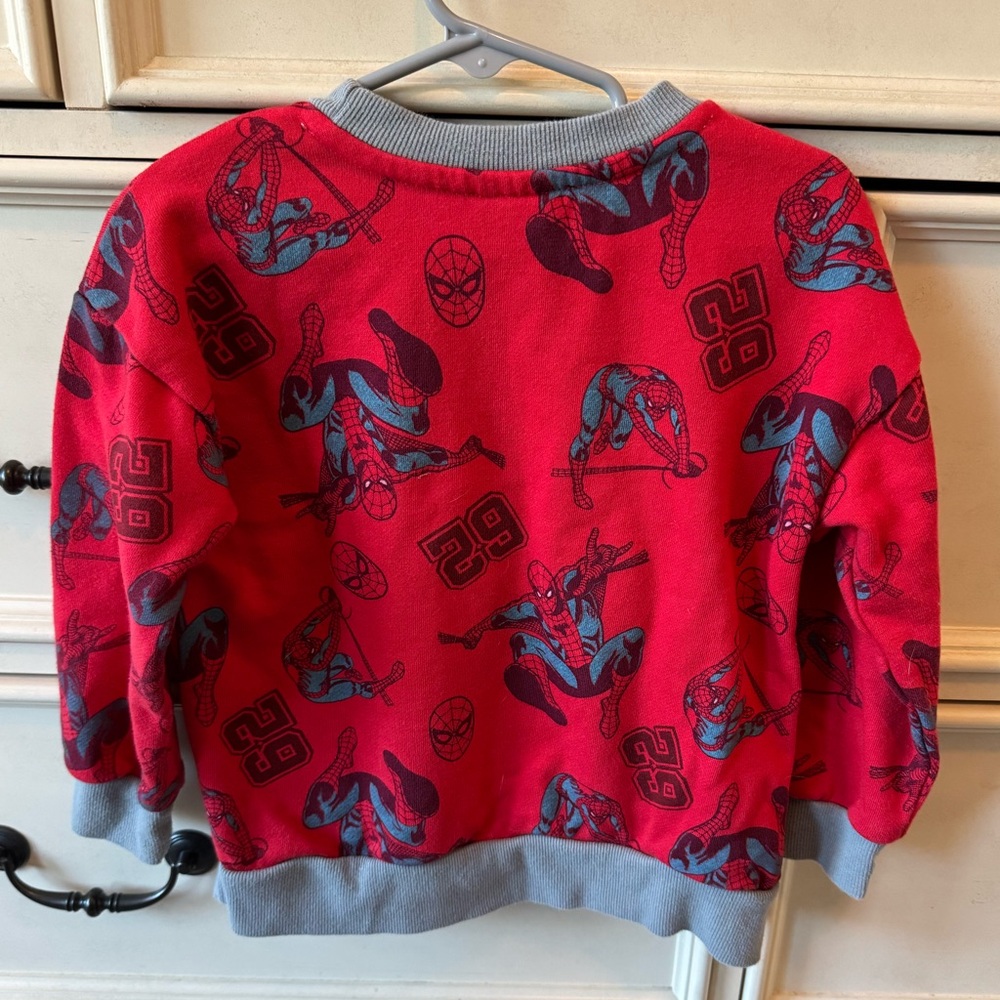 Marvel Red and Gray Spider-Man Kids Pullover Size 4T - Picture 7 of 7